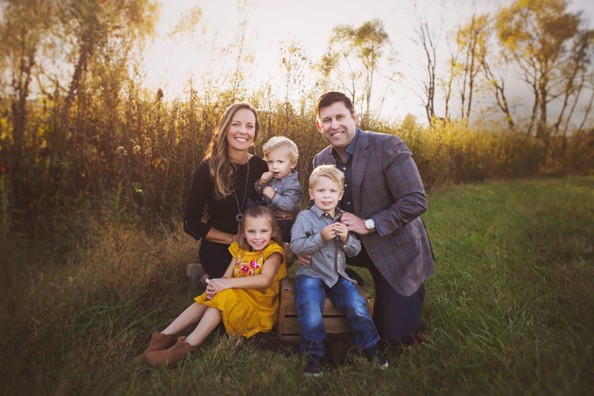 Composition of the family during a photoshoot