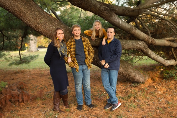 Cousins photo poses