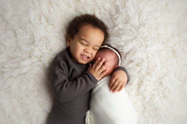 Newborn and sibling best timing