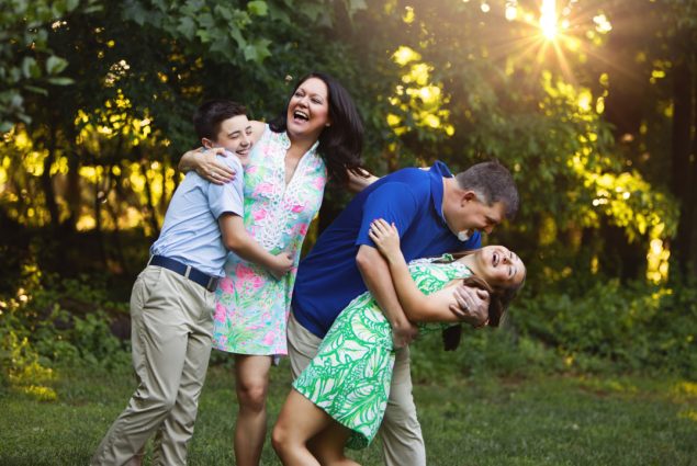 Summer outdoor family photo shoot
