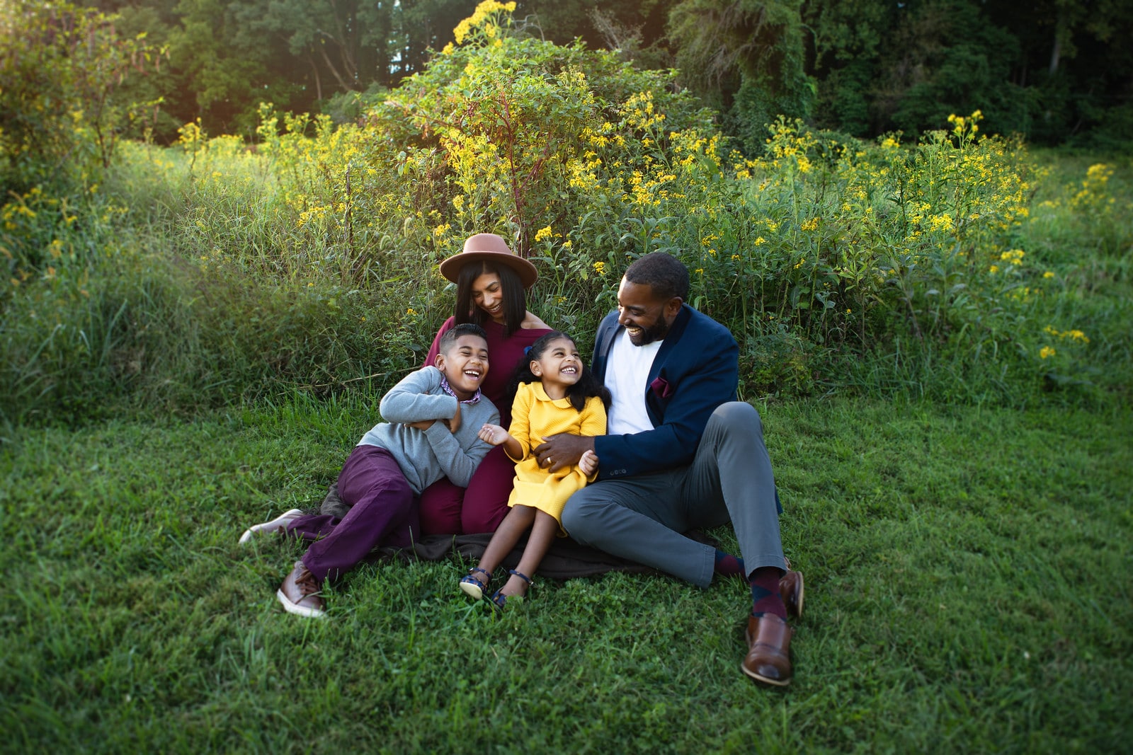 Pin by Ann Edwards on Black love | Family photoshoot outfits, Family  photoshoot poses, Christmas family photoshoot