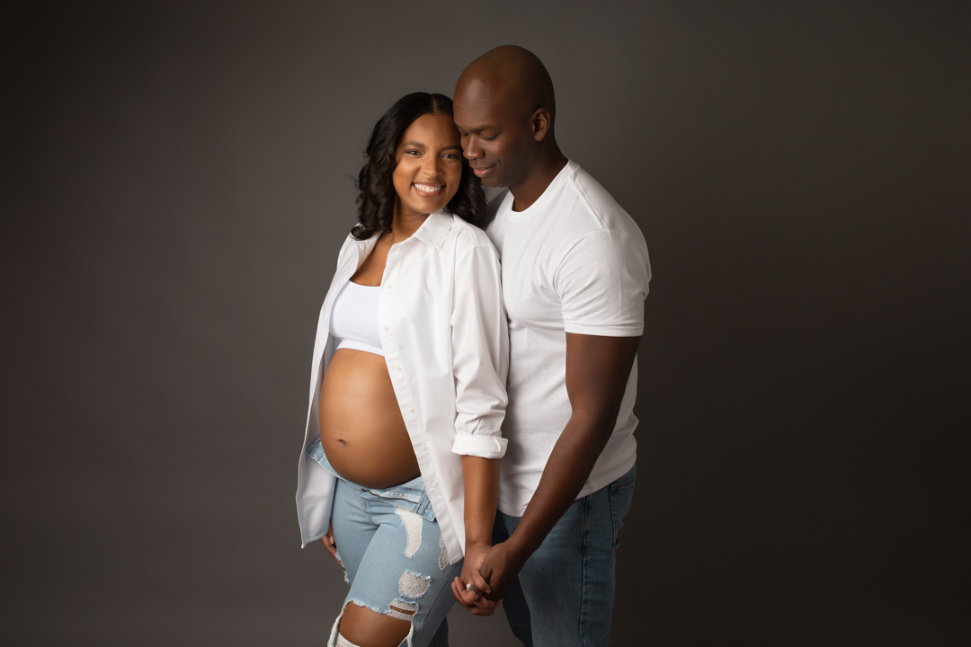 Maternity Photography - Everything You Need To Know - NFI