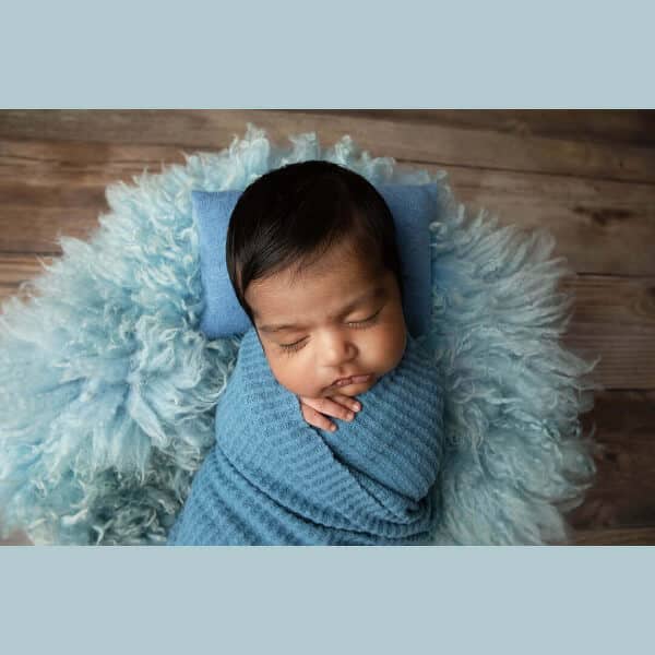 Newborn boy picture outfits