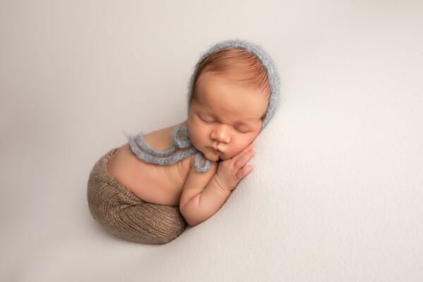 Newborn boy picture outfits