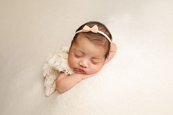 Newborn picture outfits girl